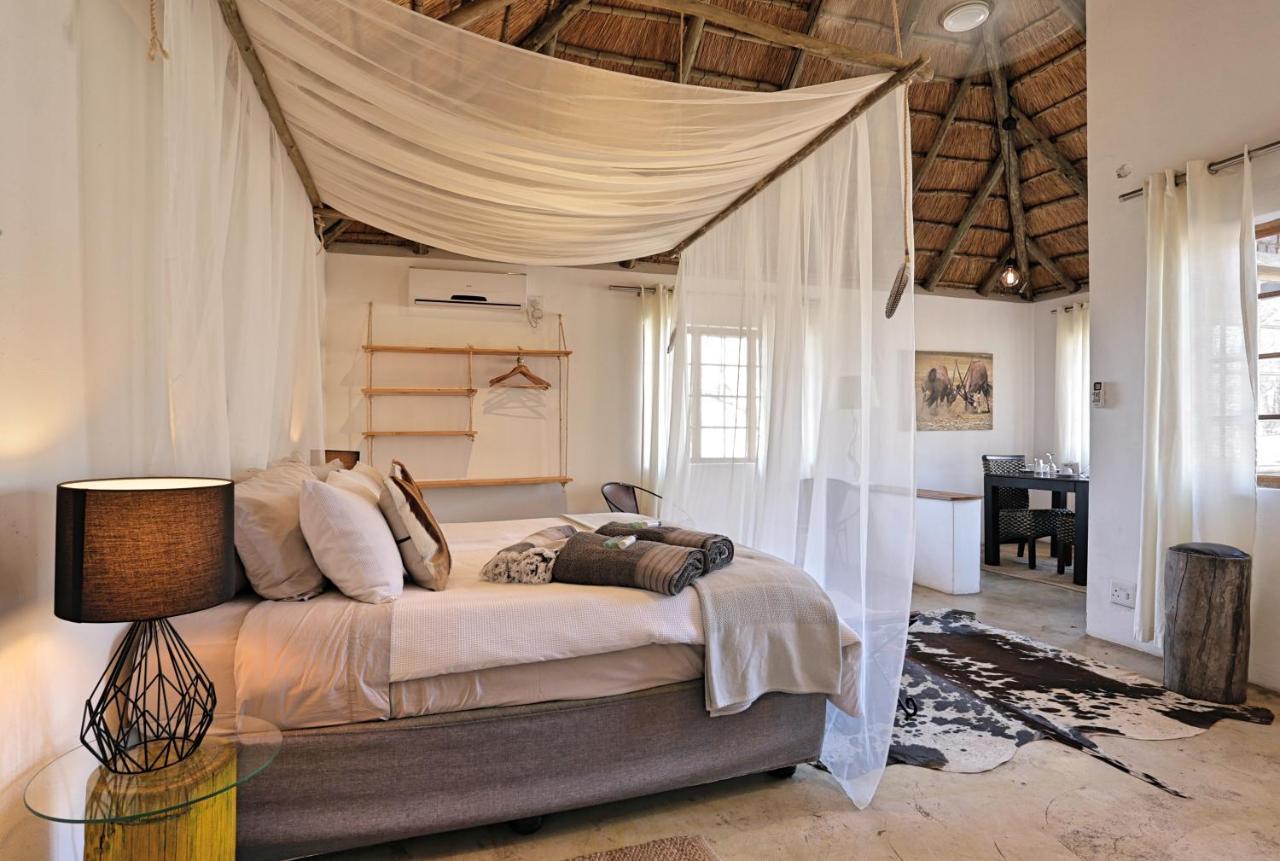 Tusk Bush Lodge Marloth Park Ngoại thất bức ảnh