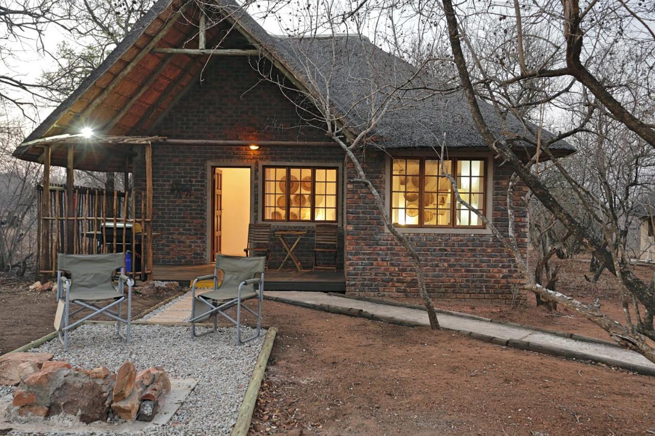 Tusk Bush Lodge Marloth Park Ngoại thất bức ảnh