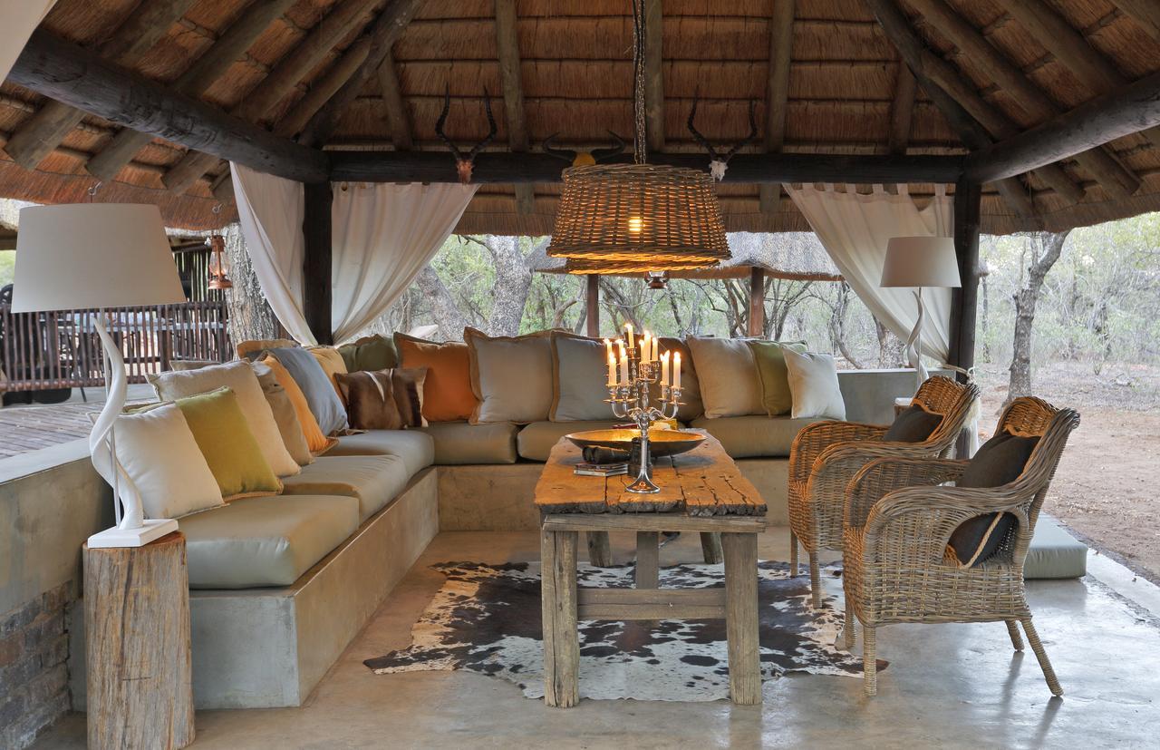 Tusk Bush Lodge Marloth Park Ngoại thất bức ảnh