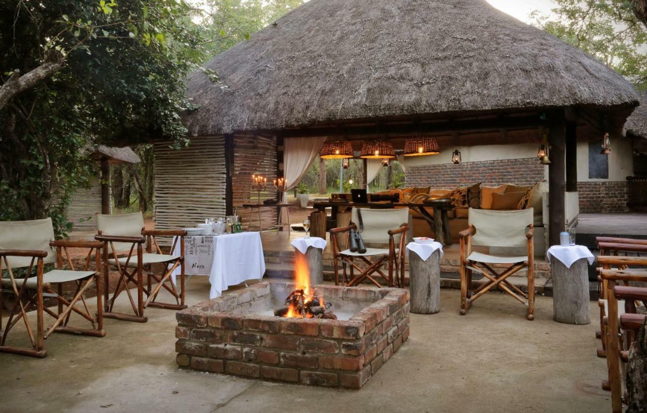 Tusk Bush Lodge Marloth Park Ngoại thất bức ảnh