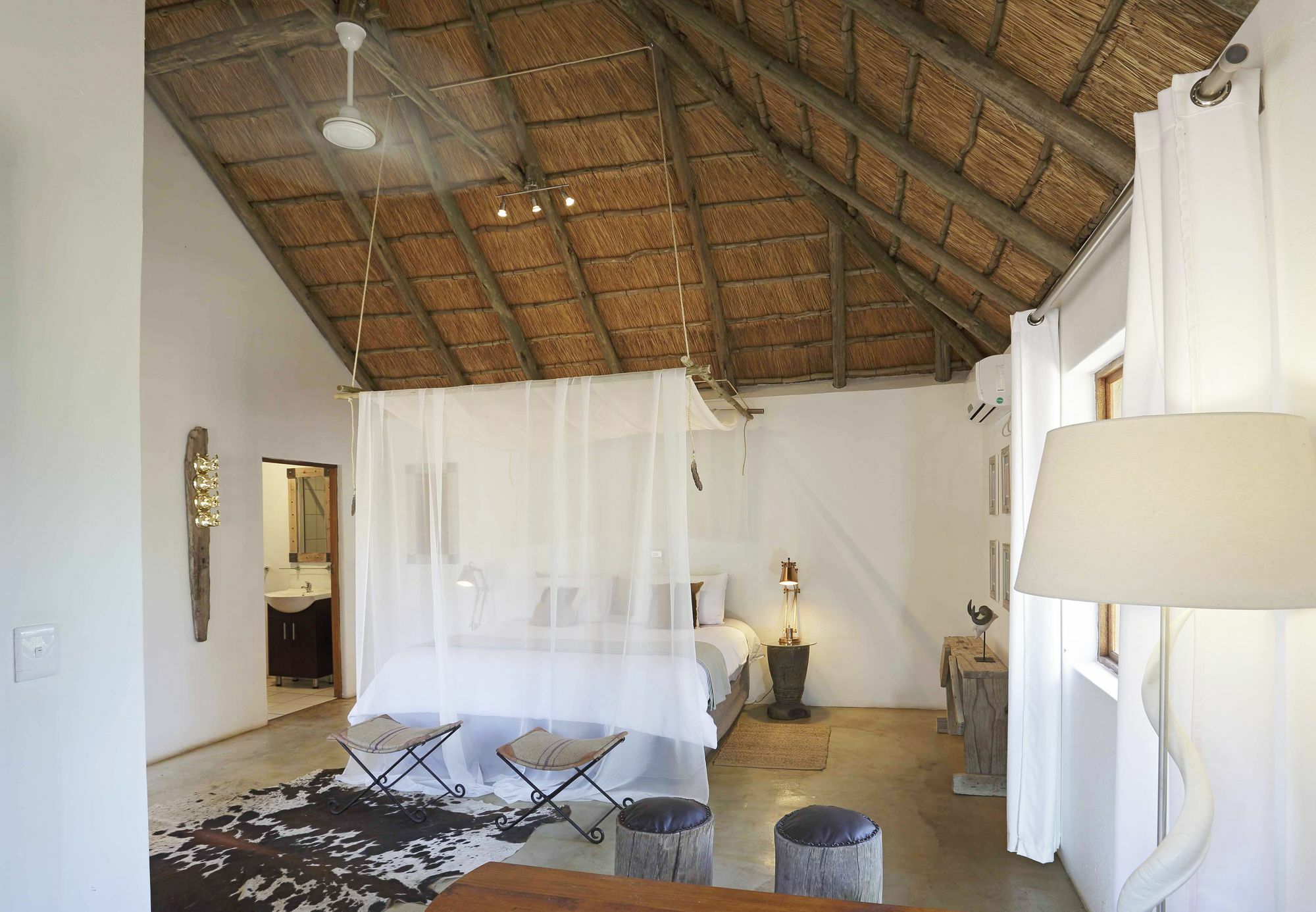 Tusk Bush Lodge Marloth Park Ngoại thất bức ảnh